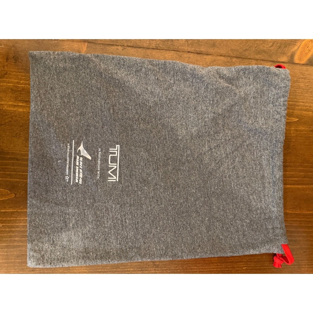 Tumi Air India Mens Loungewear Set Gray T-Shirt Joggers Pouch Size Large - Picture 3 of 10